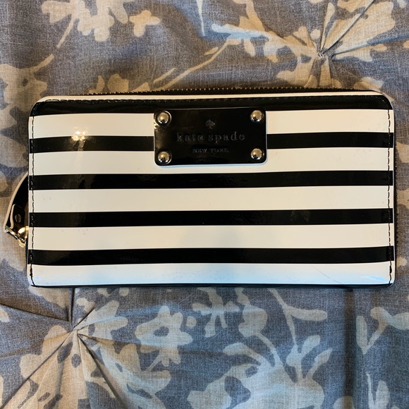 kate spade Handbags - Kate Spade Neda Patent Stripe zip wallet
